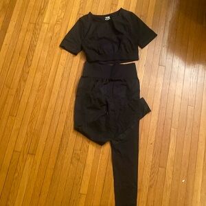 NWOT black two-piece workout outfit